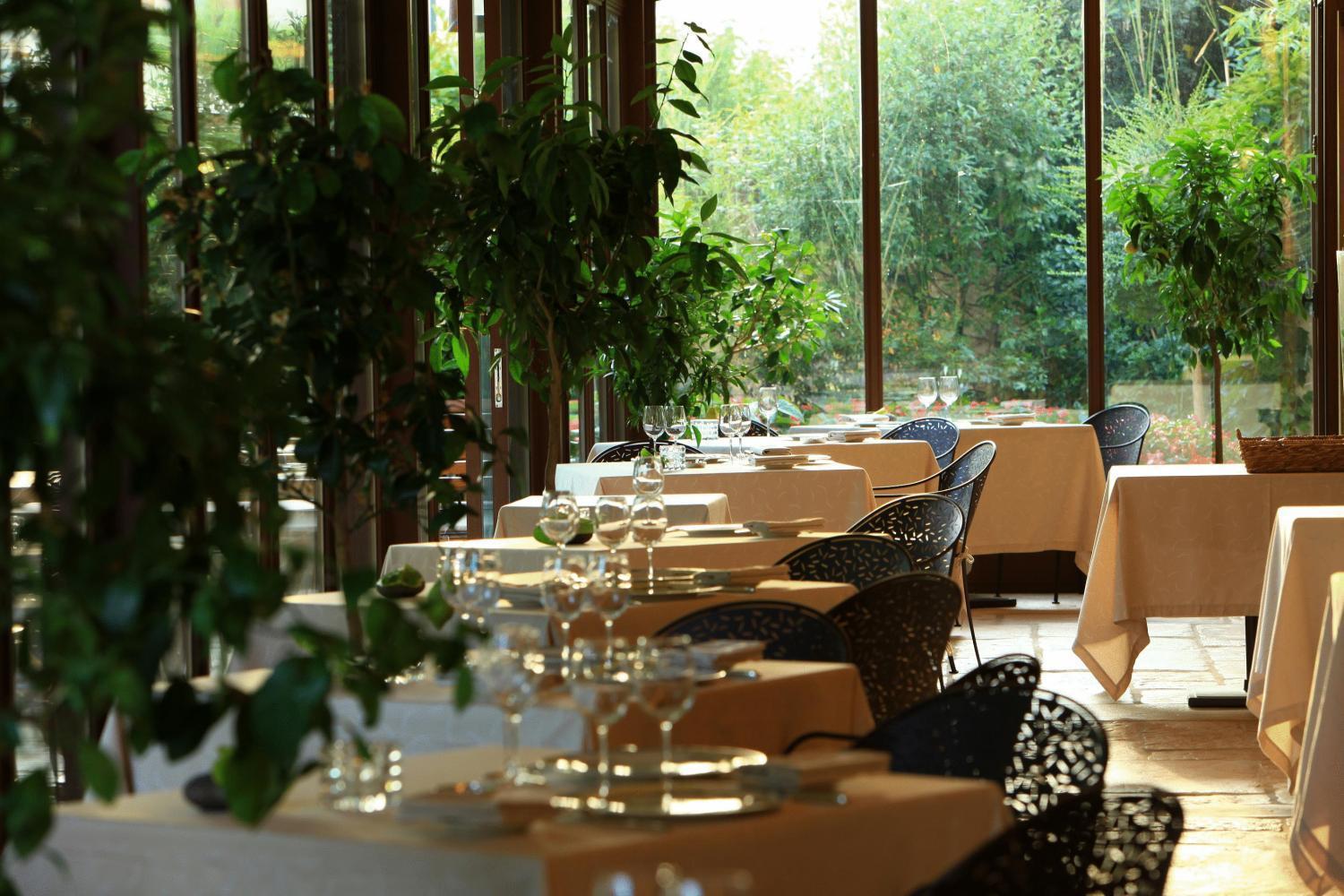 Hotel & Restaurants - Maison Chabran Pont-de-lʼIsère Restauracja zdjęcie