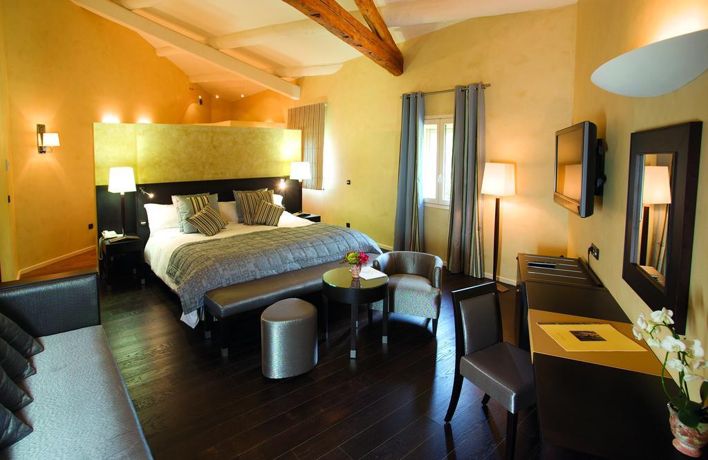 Hotel & Restaurants - Maison Chabran Pont-de-lʼIsère Zewnętrze zdjęcie