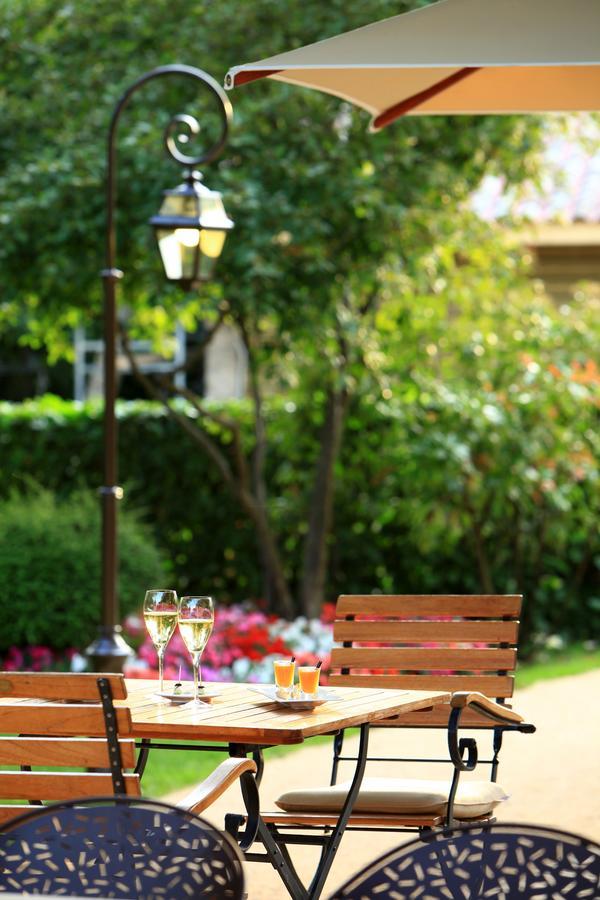 Hotel & Restaurants - Maison Chabran Pont-de-lʼIsère Zewnętrze zdjęcie